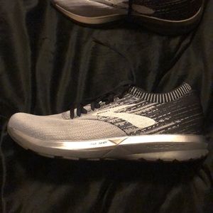 Men’s Brooks running shoes